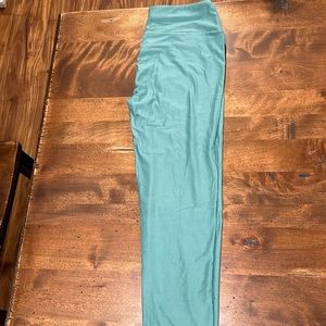 LulaRoe OS Leggings